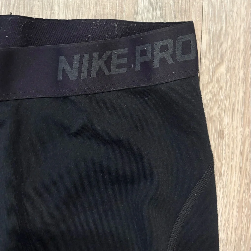 Nike Black Pro Women's Compression Leggings - Picture 3 of 3